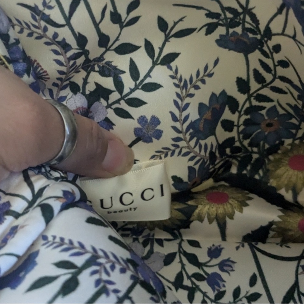 Gucci - Picture 6 of 6